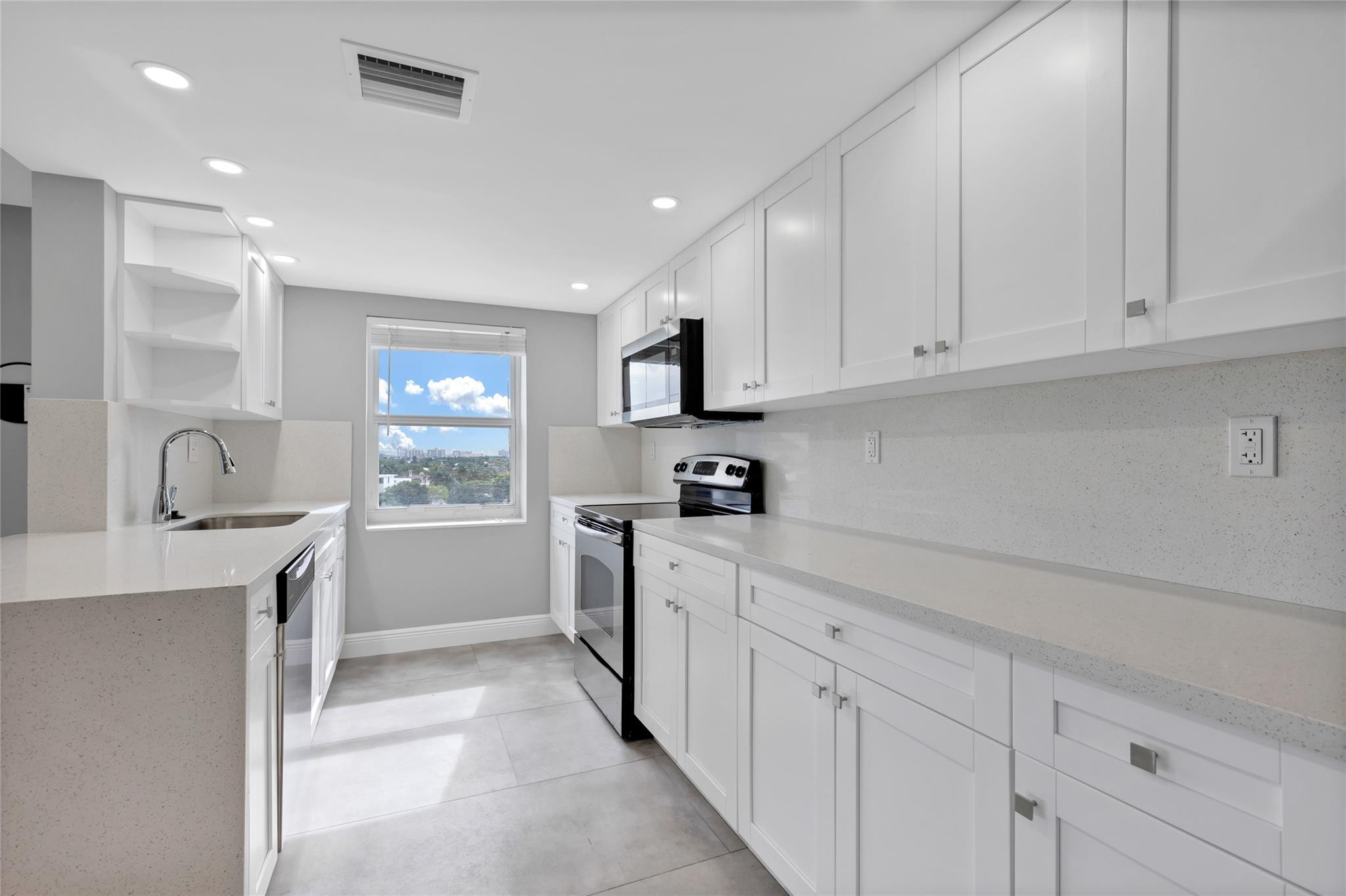 2900 NE 30th #7H Fort Lauderdale, FL 33306