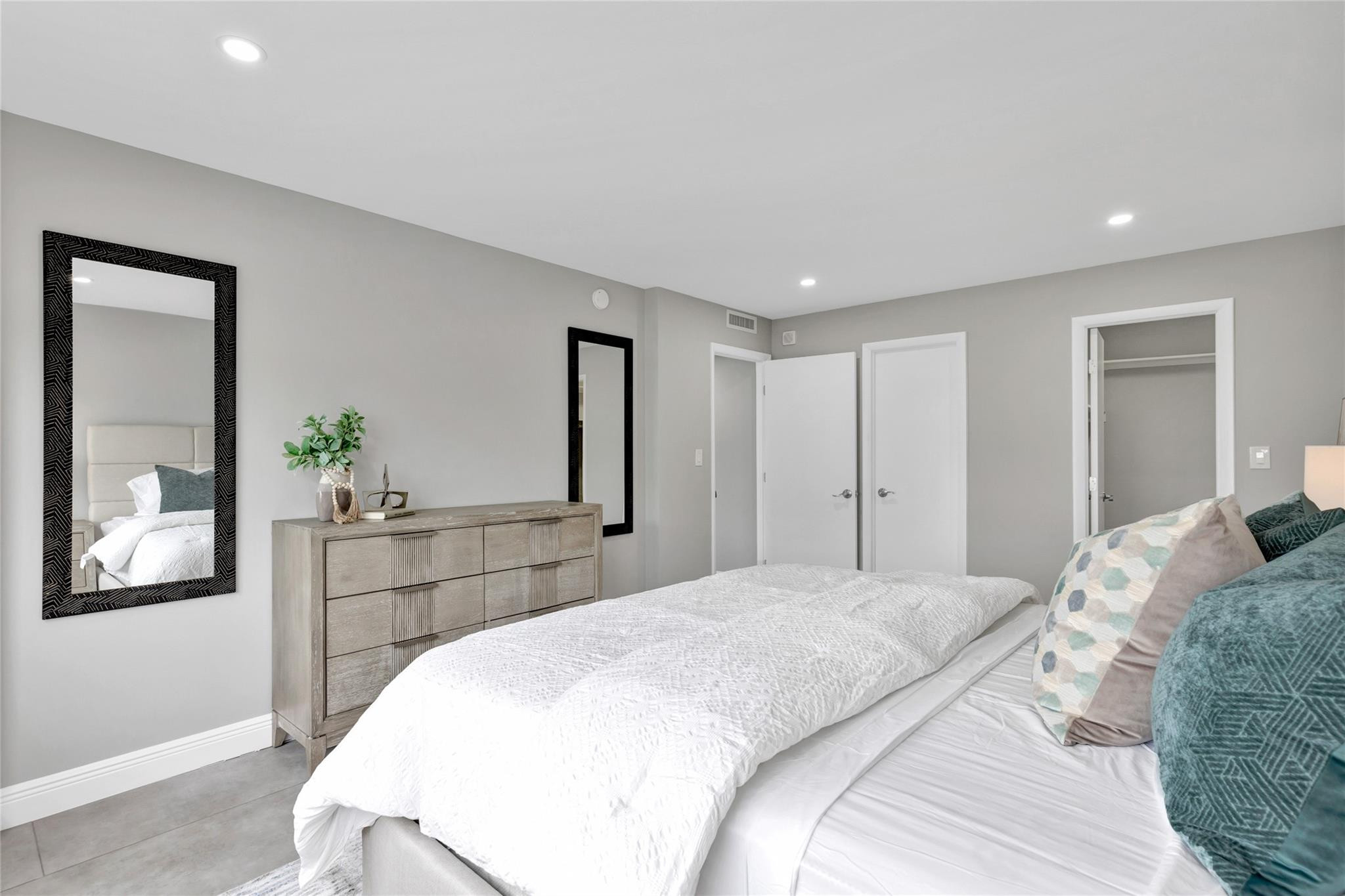 2900 NE 30th #7H Fort Lauderdale, FL 33306