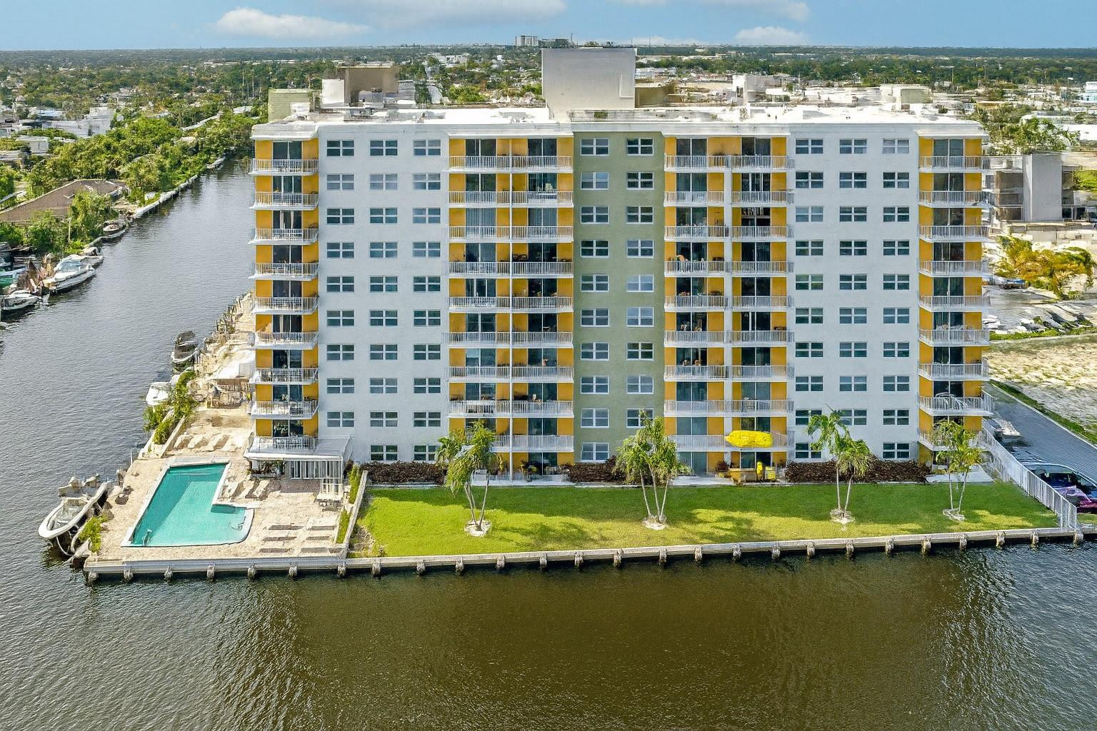 2900 NE 30th #7H Fort Lauderdale, FL 33306