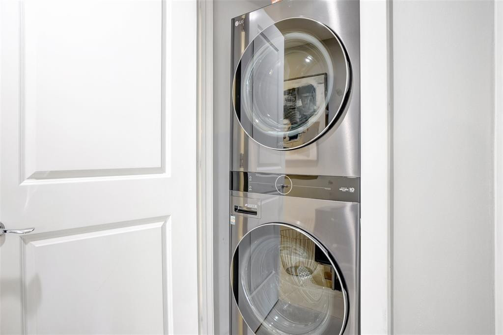 315 NE 3rd #1004 Fort Lauderdale, FL 33301