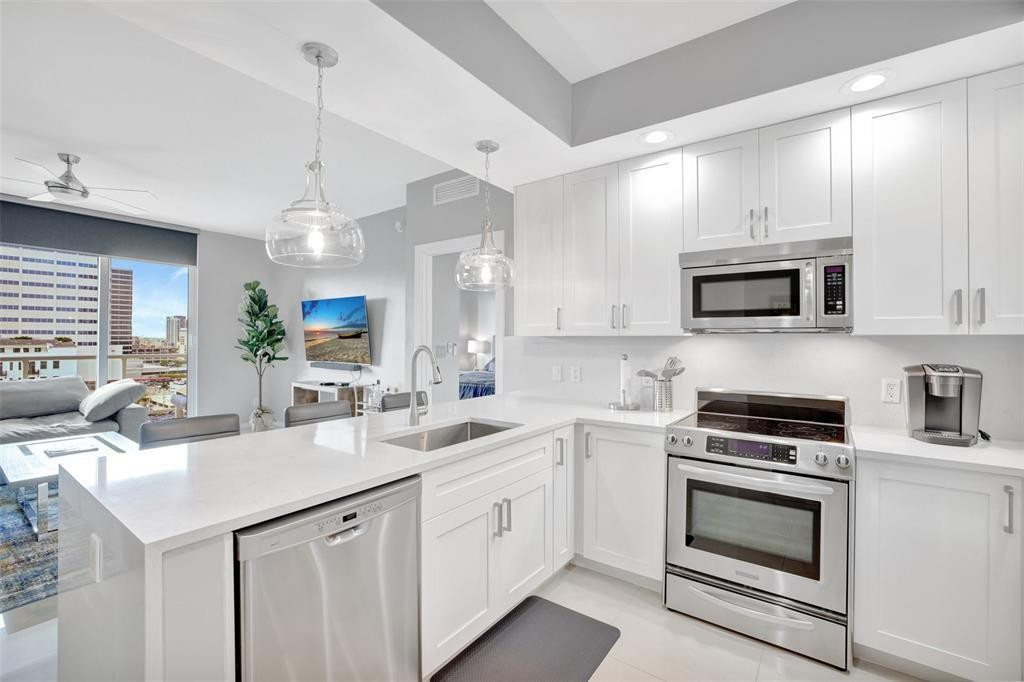 315 NE 3rd #1004 Fort Lauderdale, FL 33301