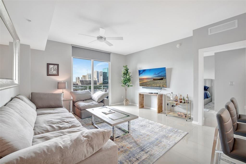 315 NE 3rd #1004 Fort Lauderdale, FL 33301