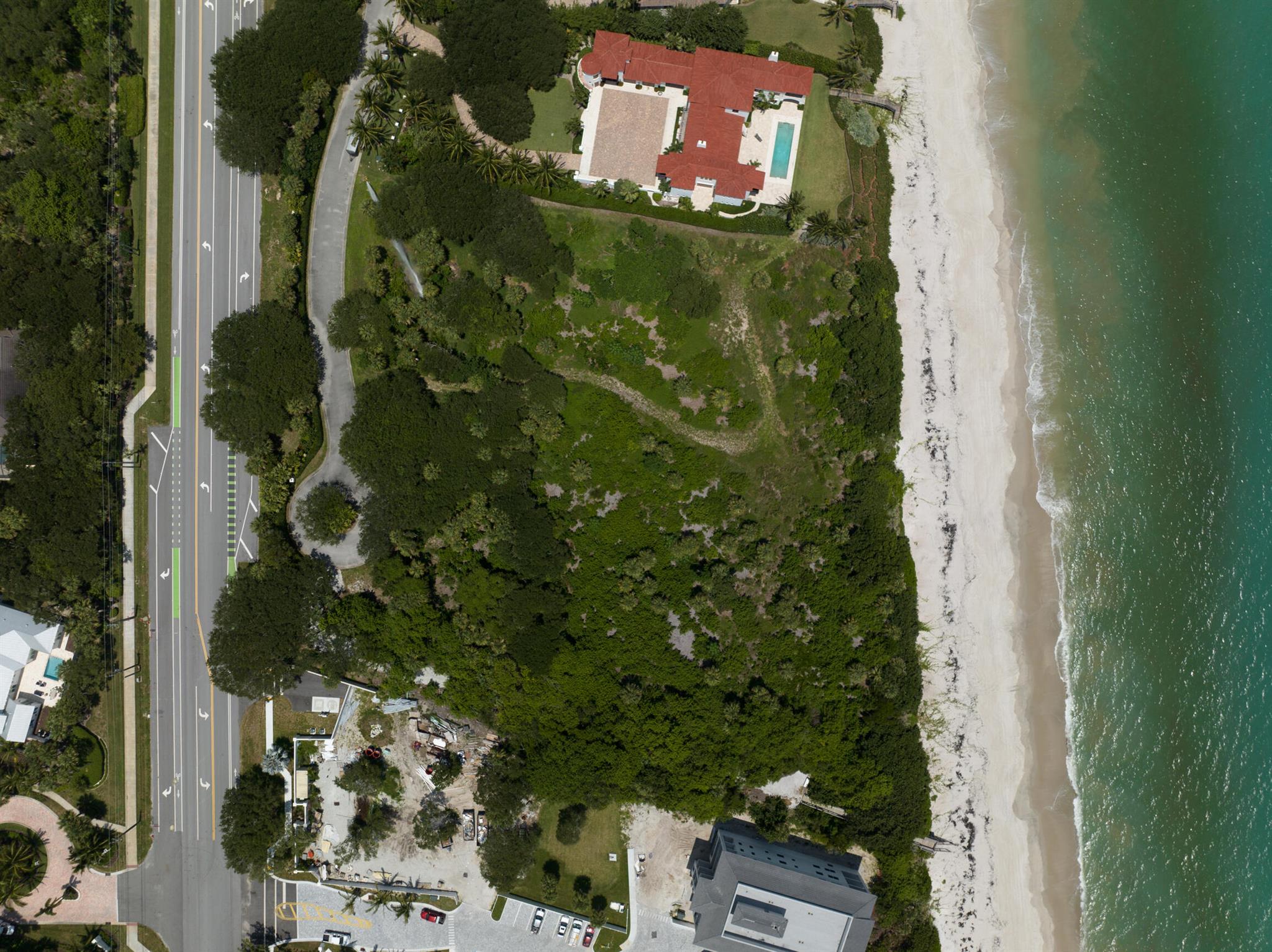 211 S Blue Wave Ln Indian River Shores, FL 32963