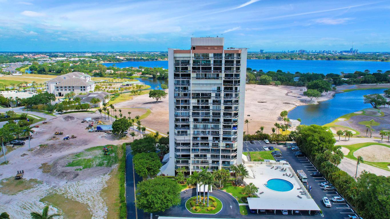 2000 Presidential #1401 West Palm Beach, FL 33401