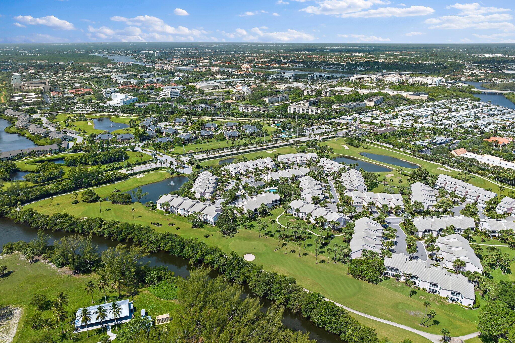 2905 Fairway Dr Jupiter, FL 33477