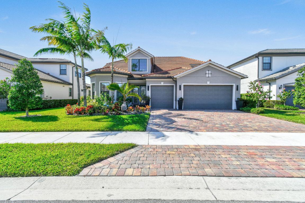 121 Blanca Isles Ln Jupiter, FL 33478