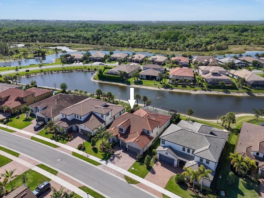 121 Blanca Isles Ln Jupiter, FL 33478