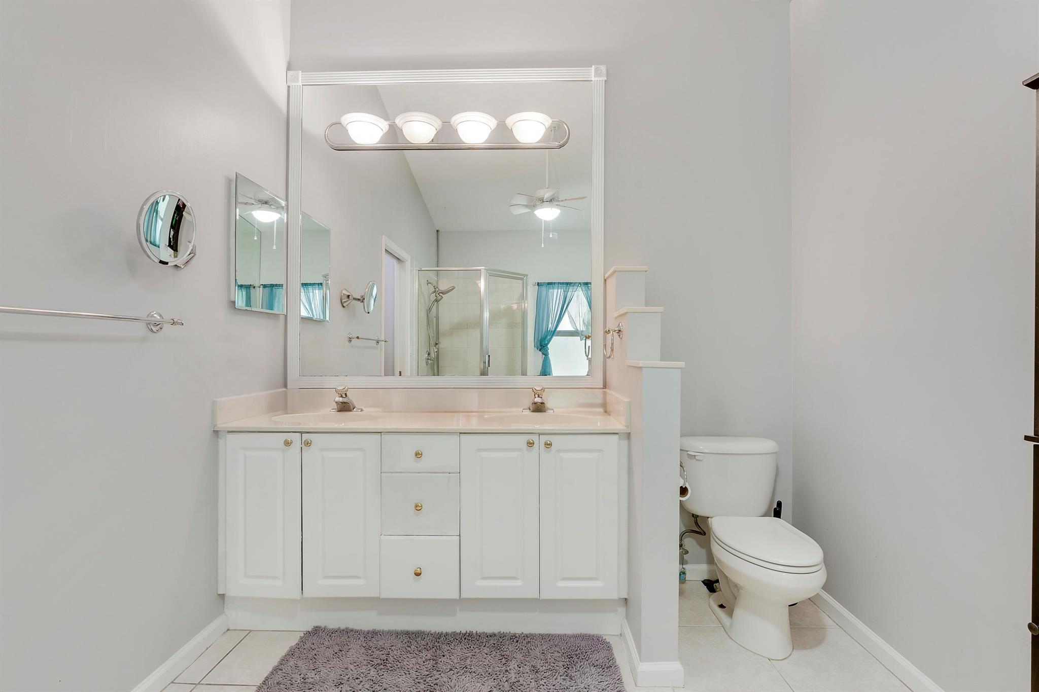 496 Peacock Ln Jupiter, FL 33458