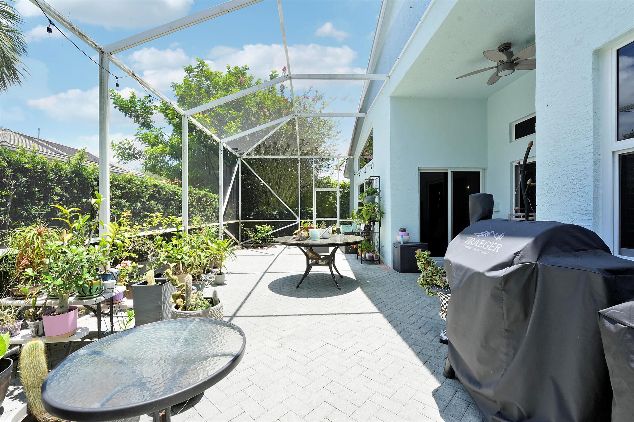 496 Peacock Ln Jupiter, FL 33458