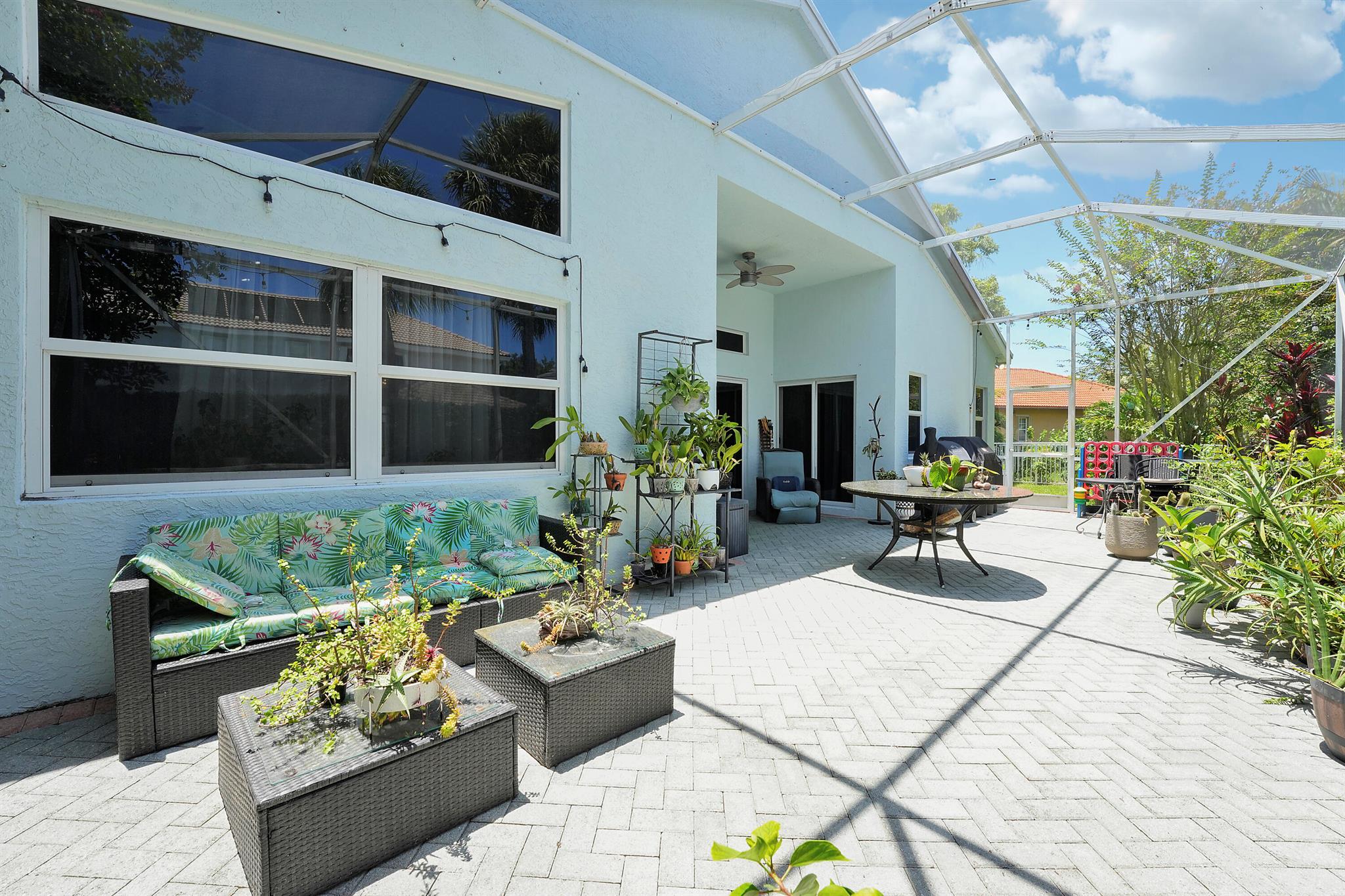 496 Peacock Ln Jupiter, FL 33458