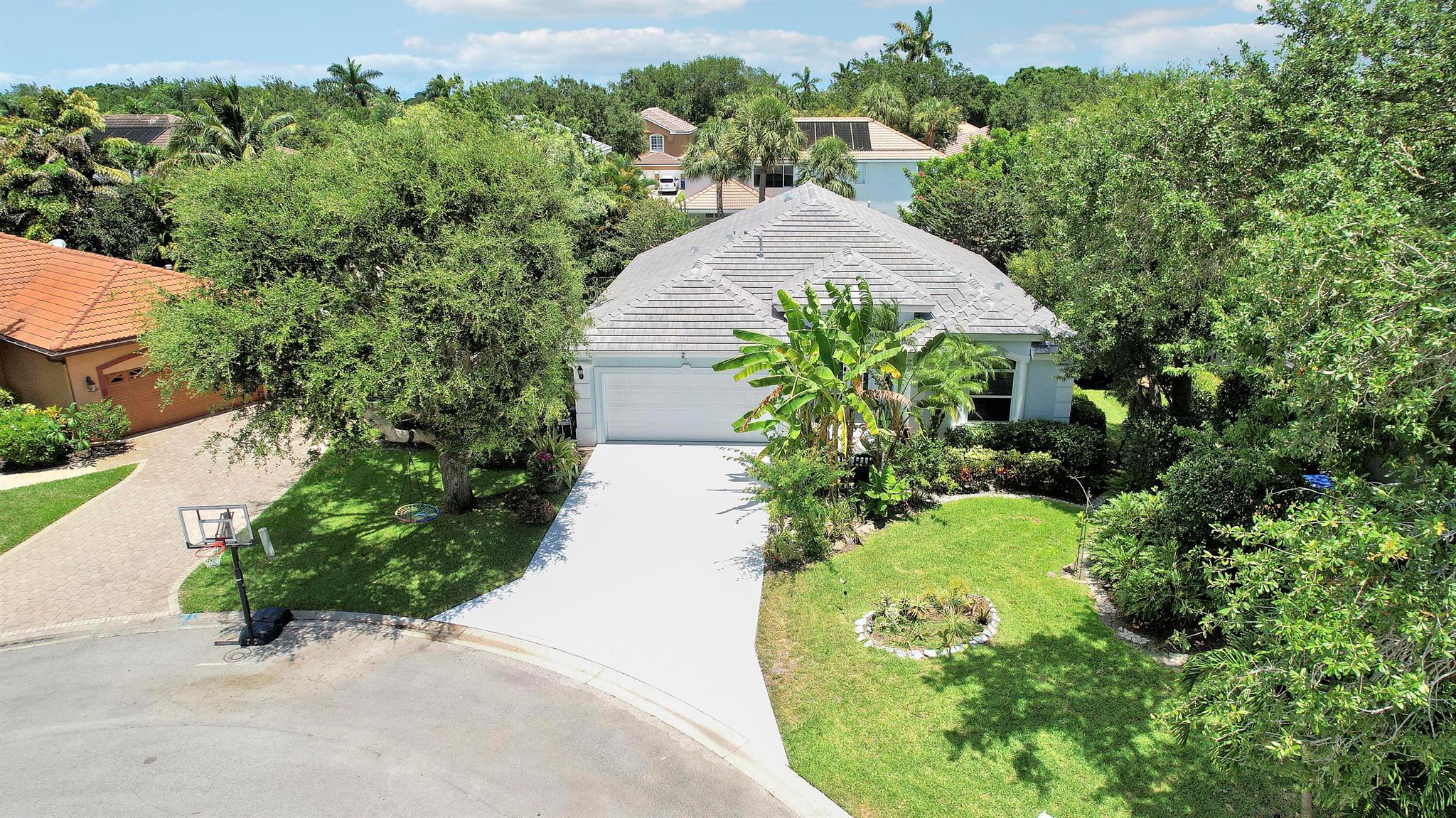 496 Peacock Ln Jupiter, FL 33458