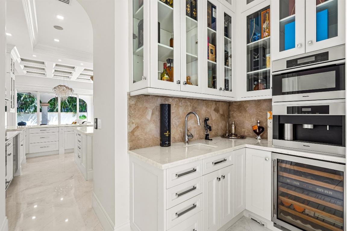 1033 Seasage Delray Beach, FL 33483