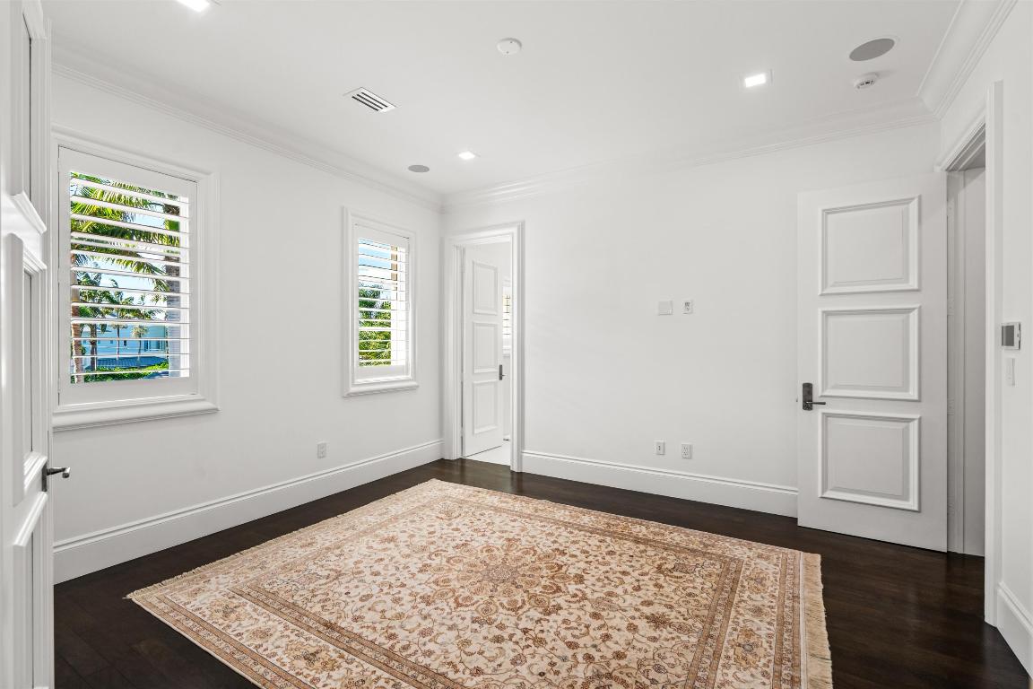 1033 Seasage Delray Beach, FL 33483