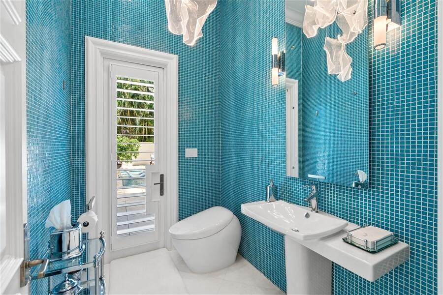 1033 Seasage Delray Beach, FL 33483