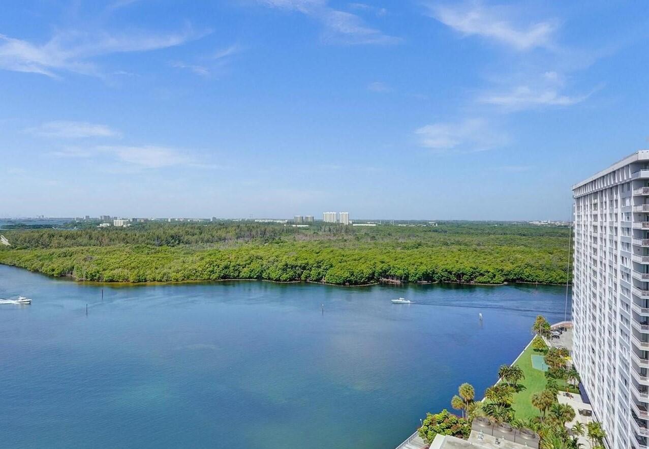 image ARLEN HOUSE CONDO31