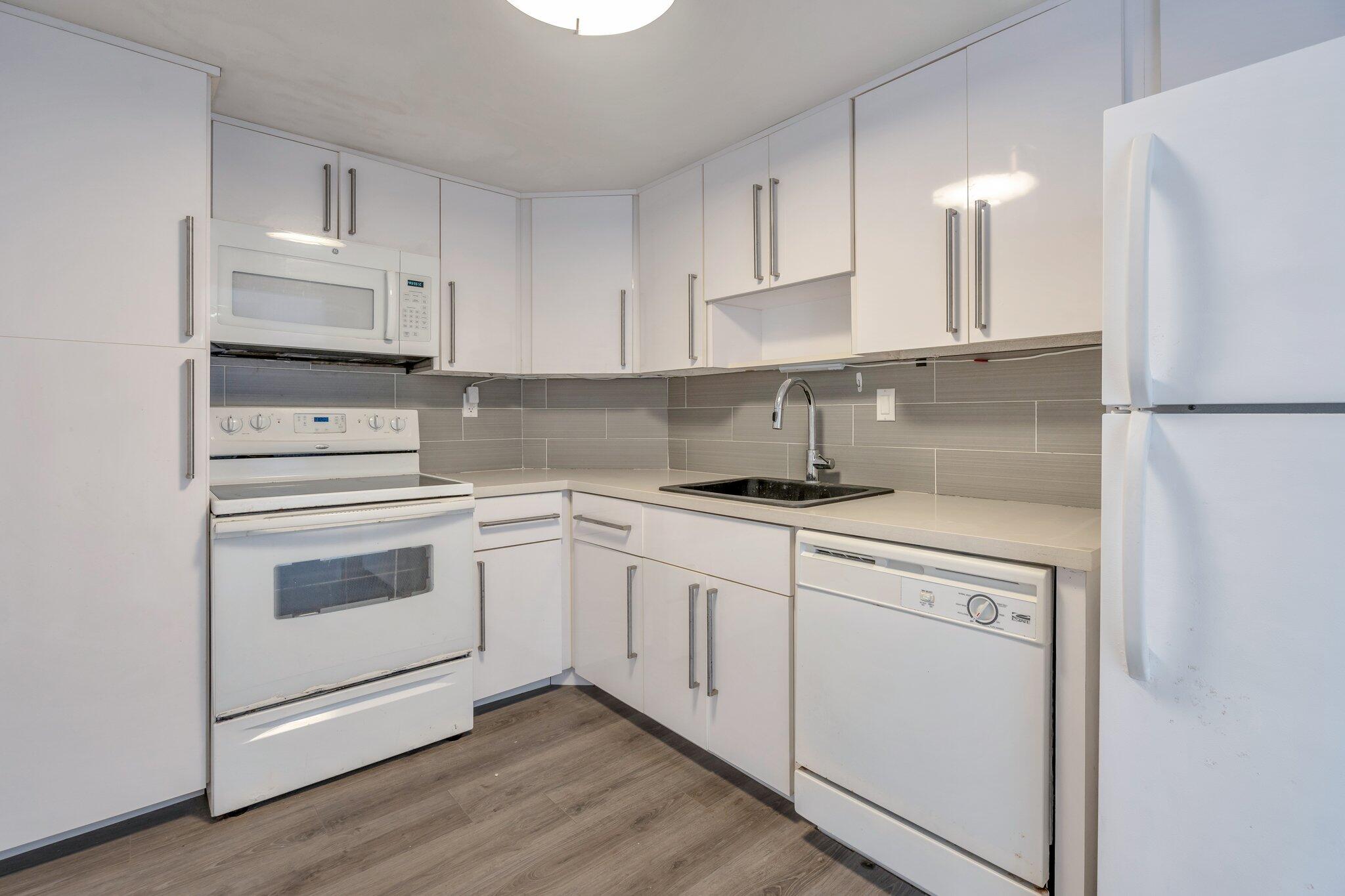 image ARLEN HOUSE CONDO7