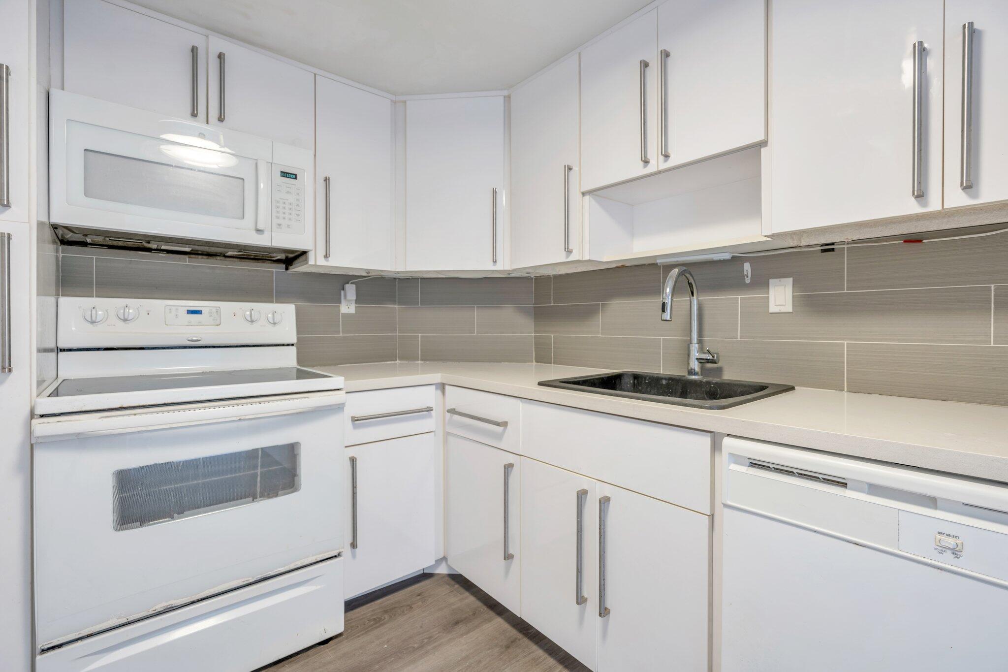 image ARLEN HOUSE CONDO8