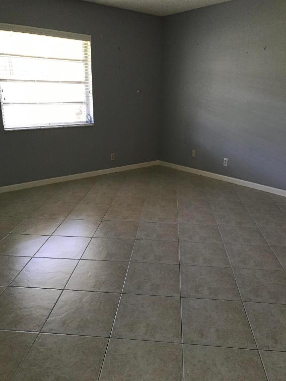 1030 W Flame Vine Ave #13-B Delray Beach, FL 33445