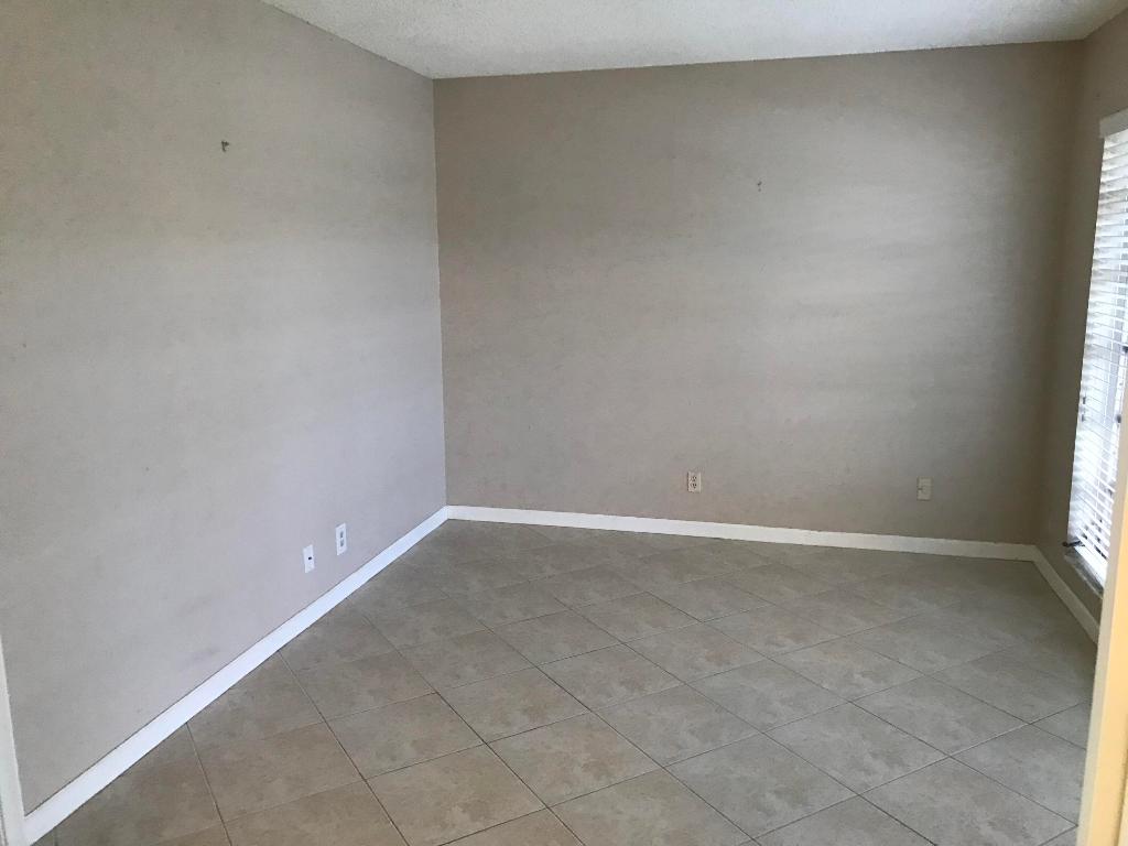 1030 W Flame Vine Ave #13-B Delray Beach, FL 33445