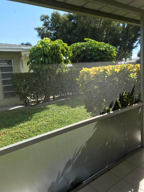 1030 W Flame Vine Ave #13-B Delray Beach, FL 33445