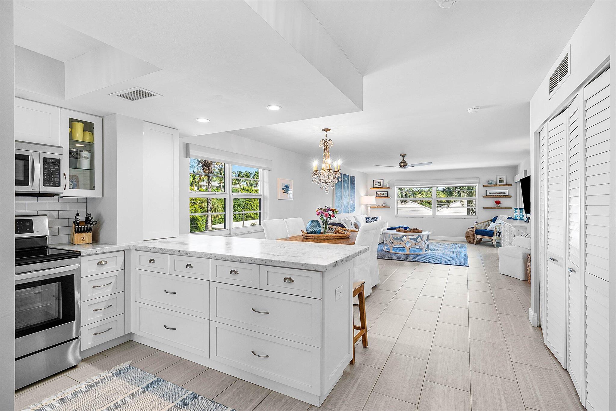 80 Venetian Dr #304s