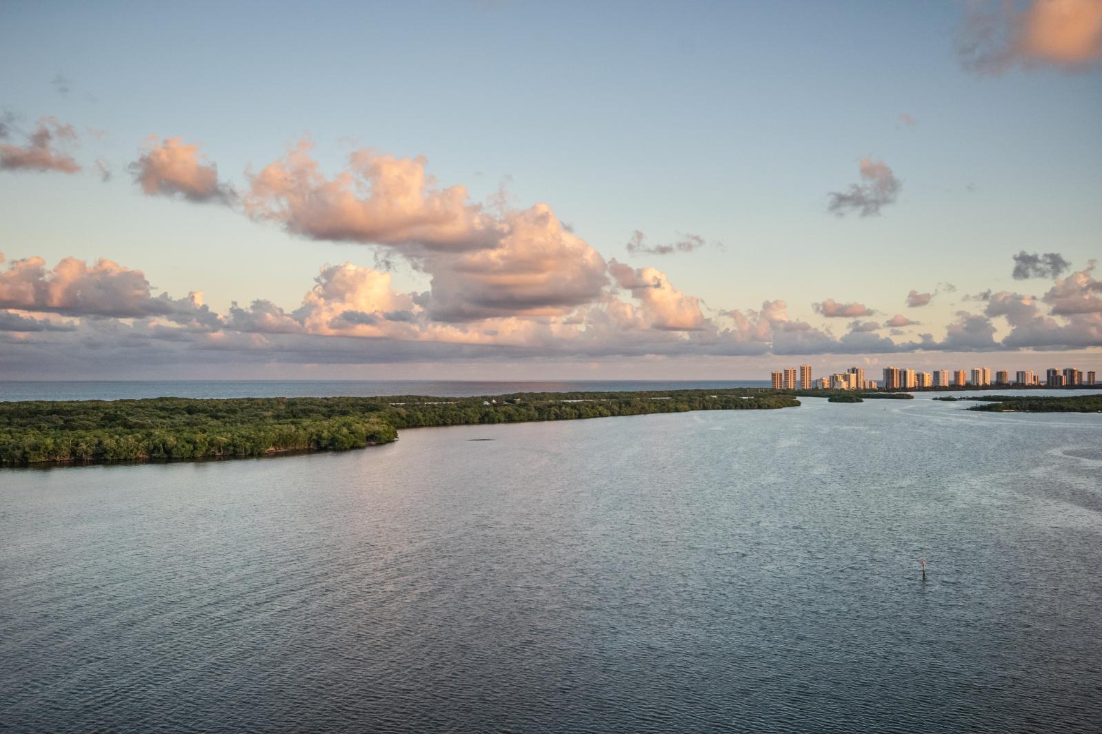 100 Lakeshore Dr #1453 North Palm Beach, FL 33408