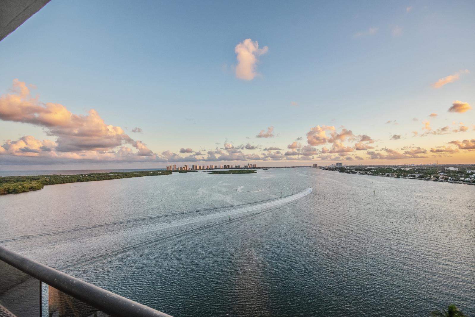 100 Lakeshore Dr #1453 North Palm Beach, FL 33408