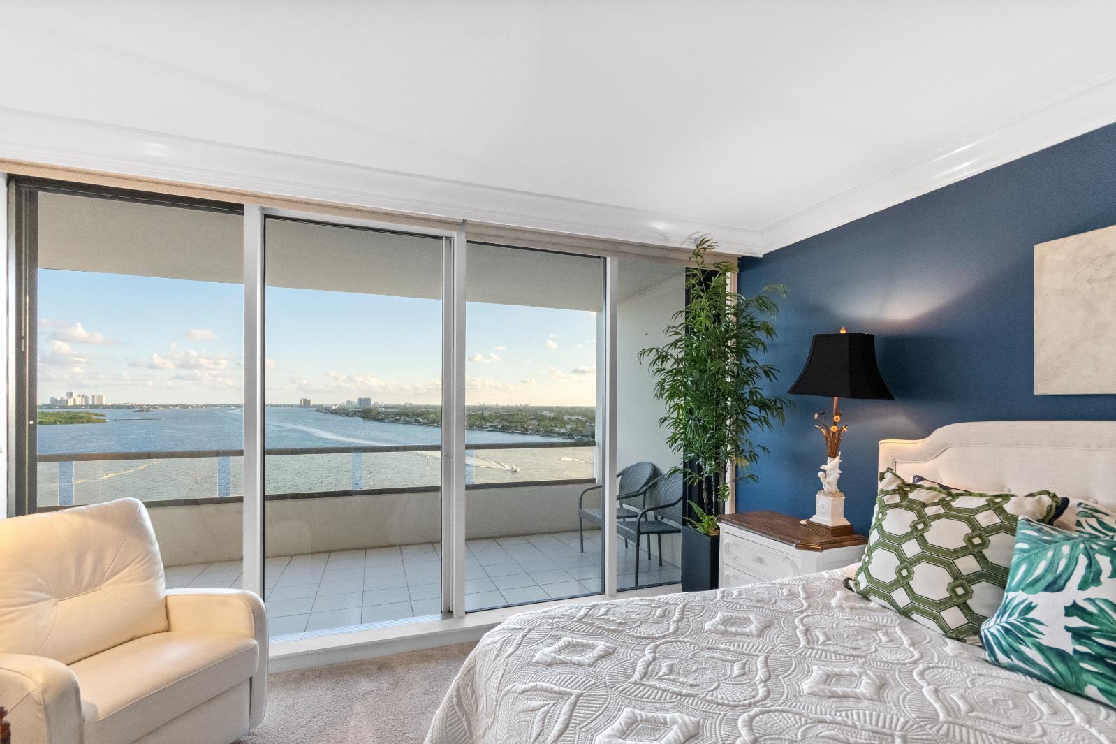 100 Lakeshore Dr #1453 North Palm Beach, FL 33408