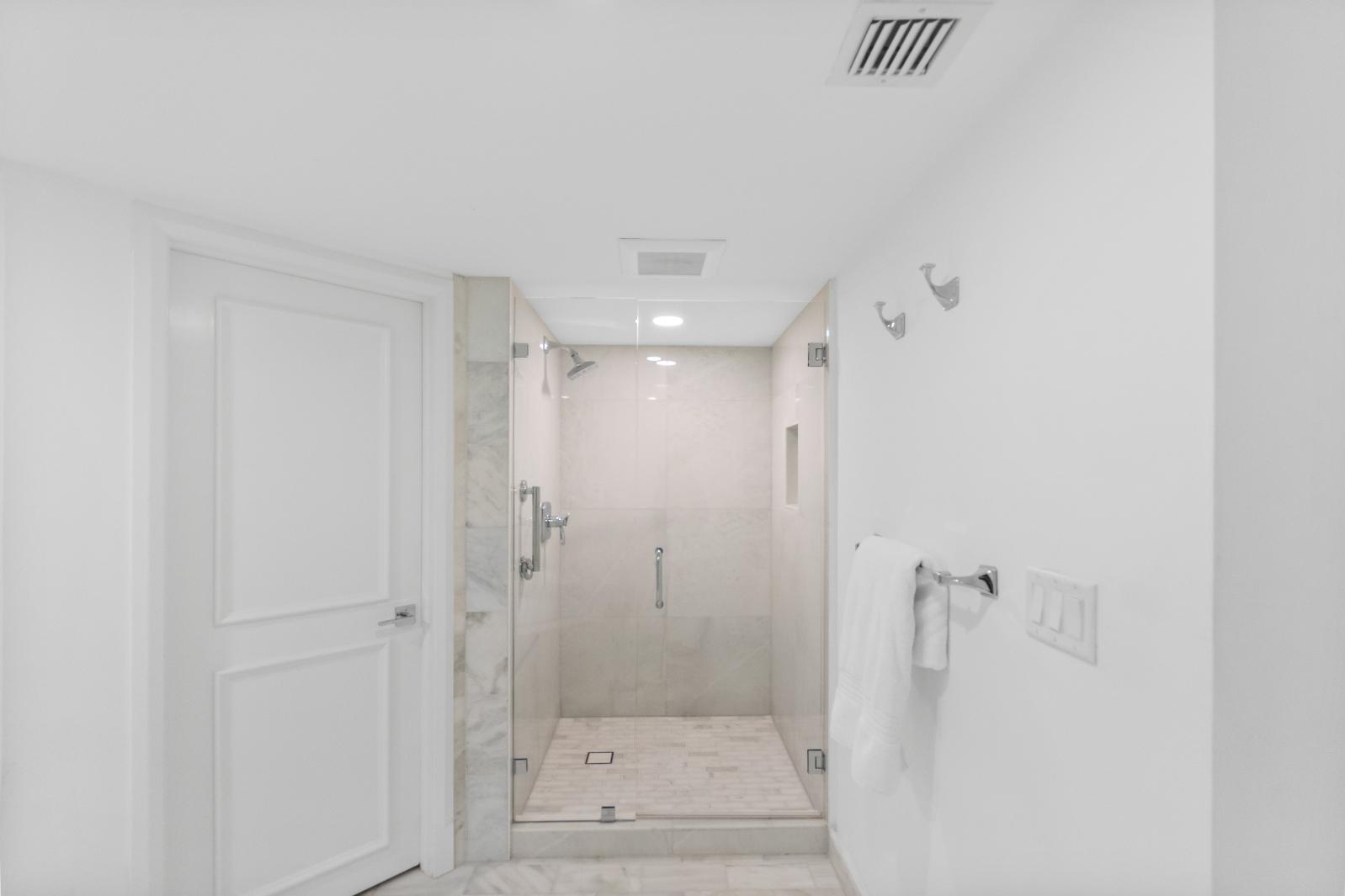 100 Lakeshore Dr #1453 North Palm Beach, FL 33408