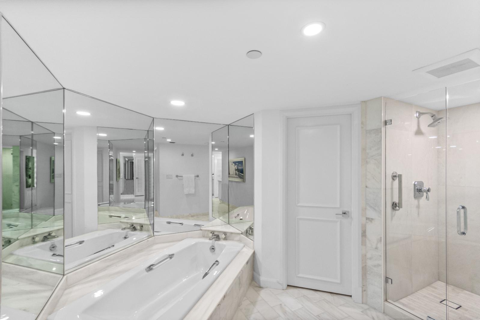 100 Lakeshore Dr #1453 North Palm Beach, FL 33408