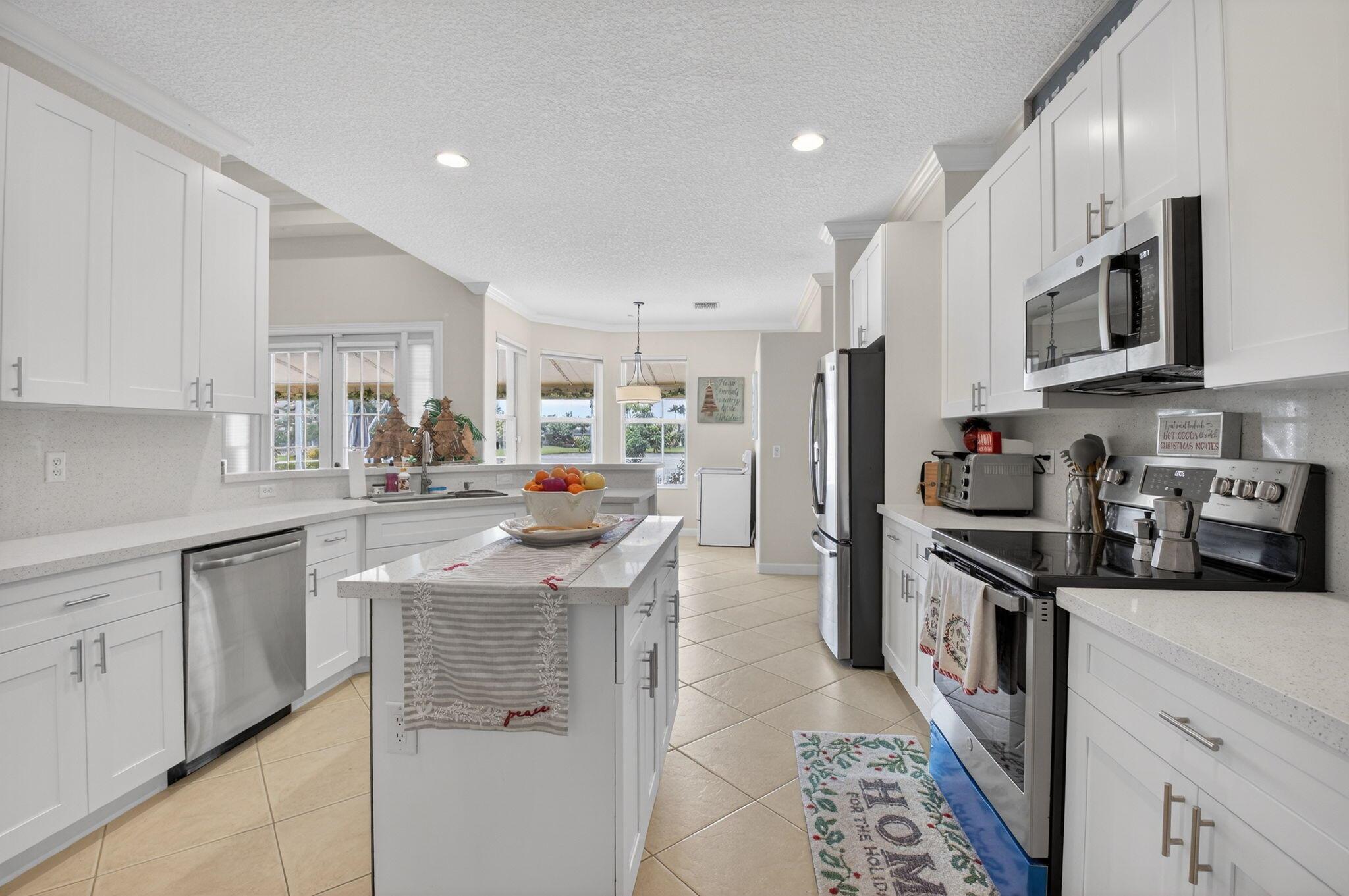 7209 Serrano Ter Delray Beach, FL 33446