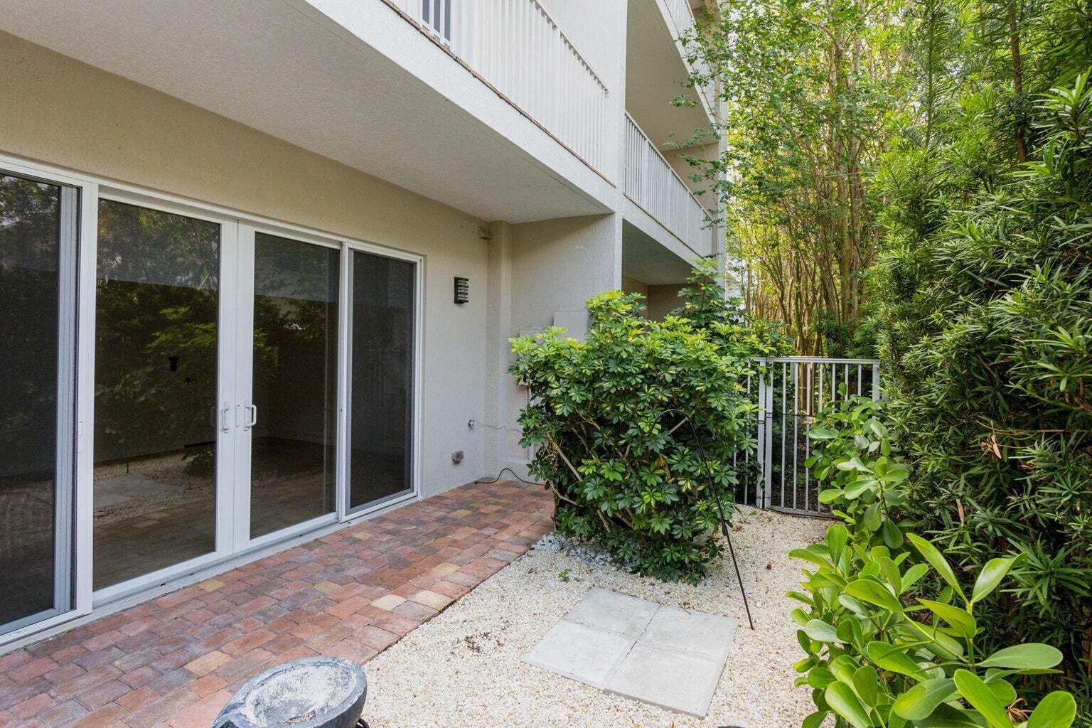 3873 NE 22nd Lighthouse Point, FL 33064