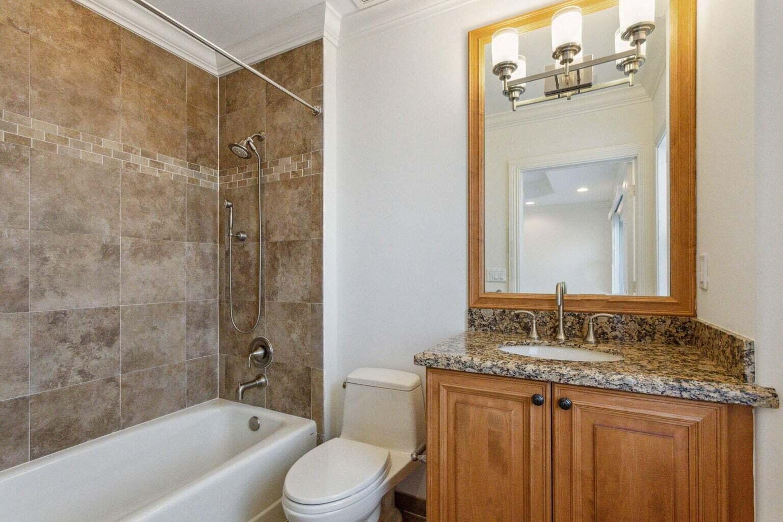 3873 NE 22nd Lighthouse Point, FL 33064