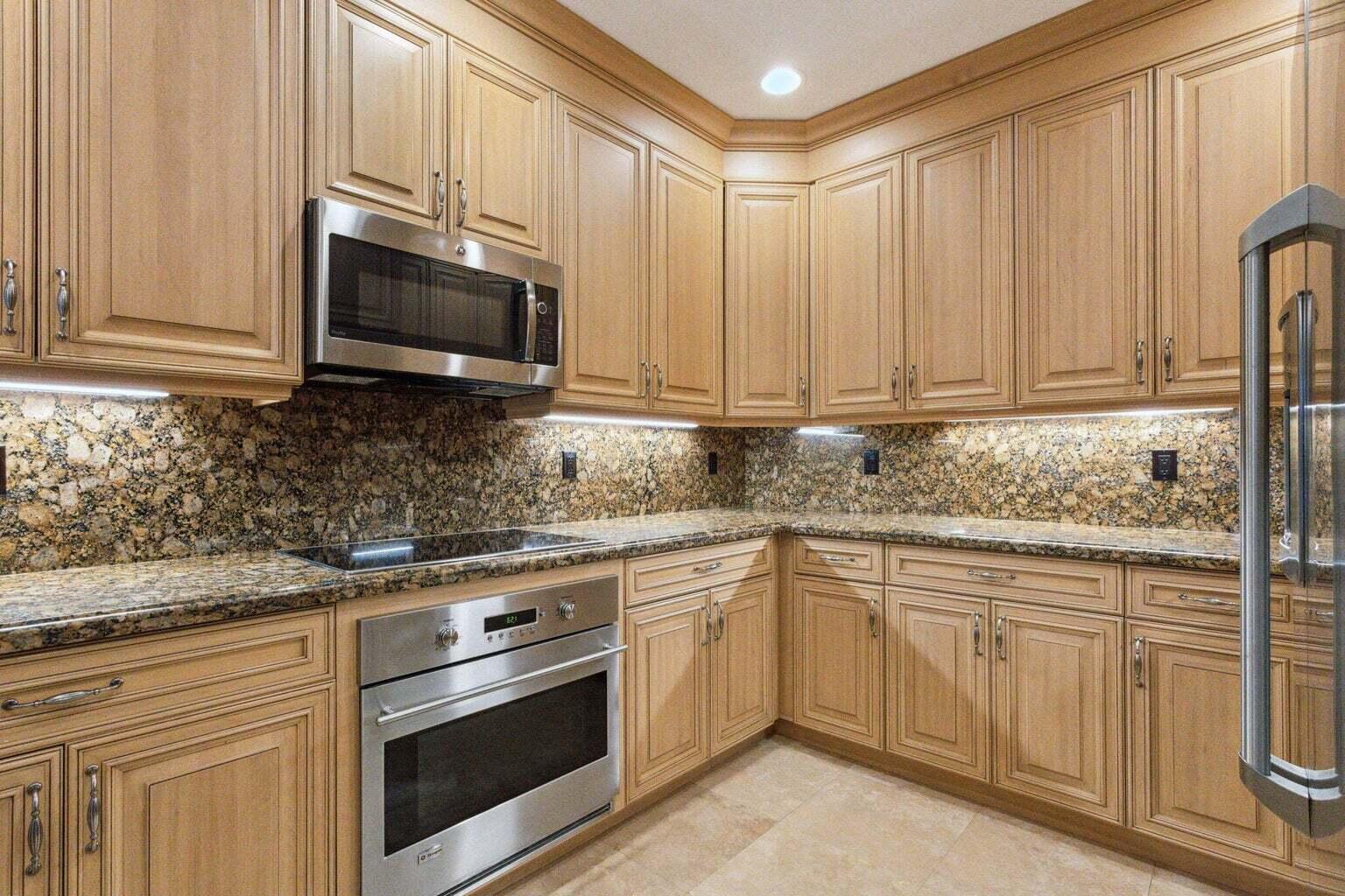 3873 NE 22nd Lighthouse Point, FL 33064