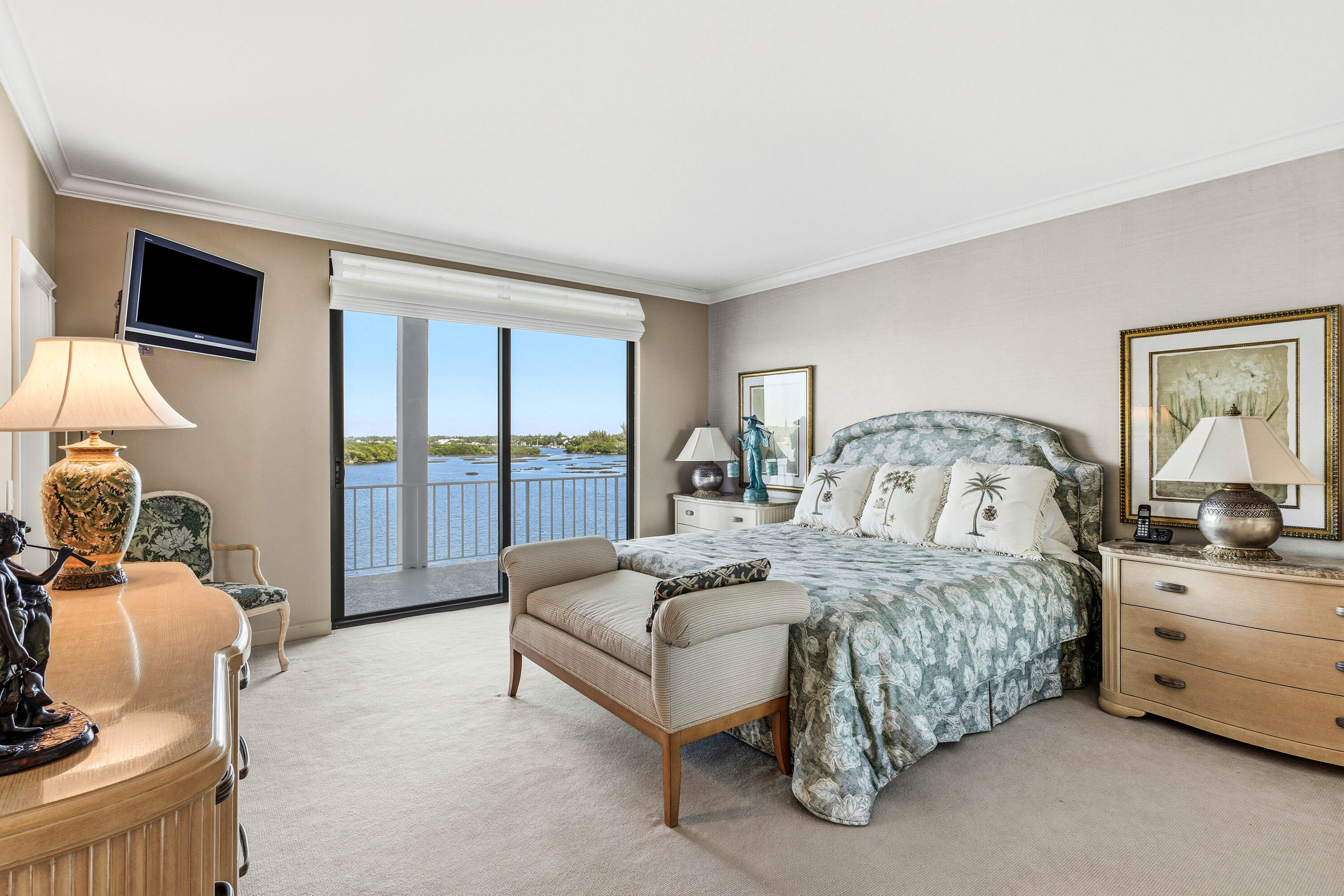 2150 Ibis Isle #15 Palm Beach, FL 33480