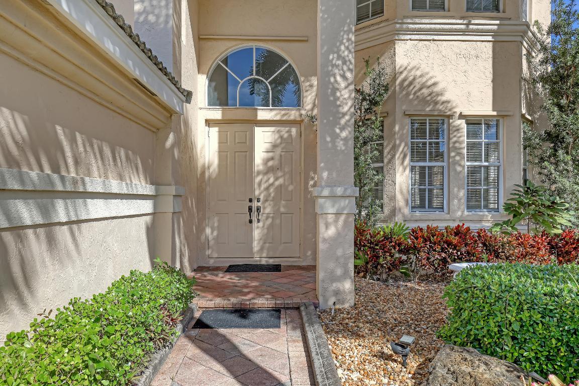 7391 Water Dance Lake Worth, FL 33467