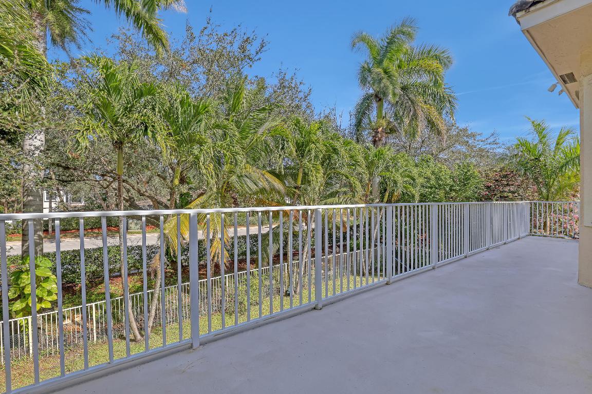 7391 Water Dance Lake Worth, FL 33467