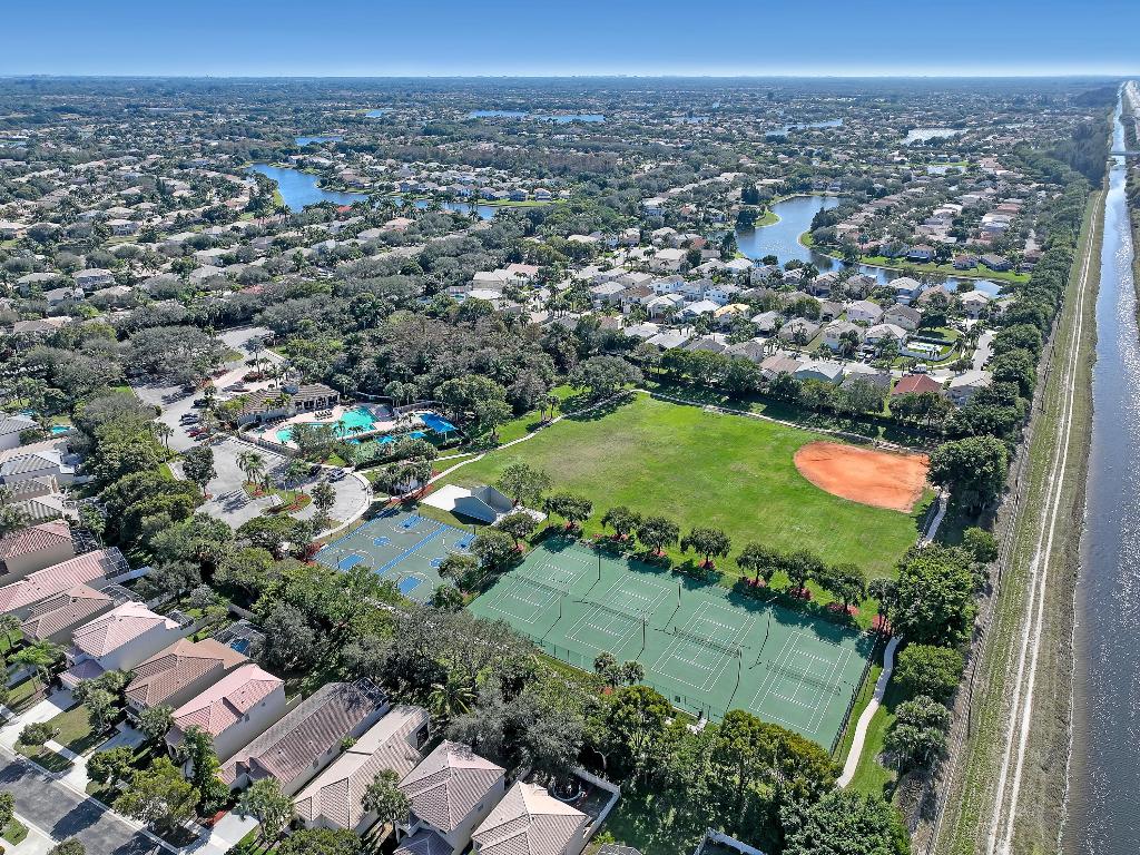 7391 Water Dance Lake Worth, FL 33467