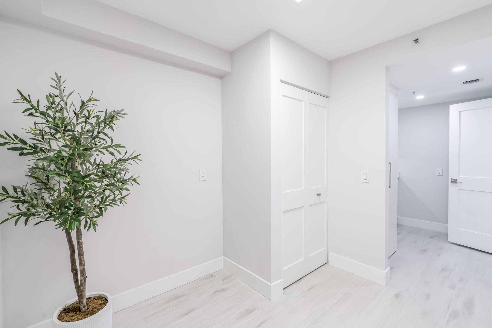 201 S Seas #503 Jupiter, FL 33477