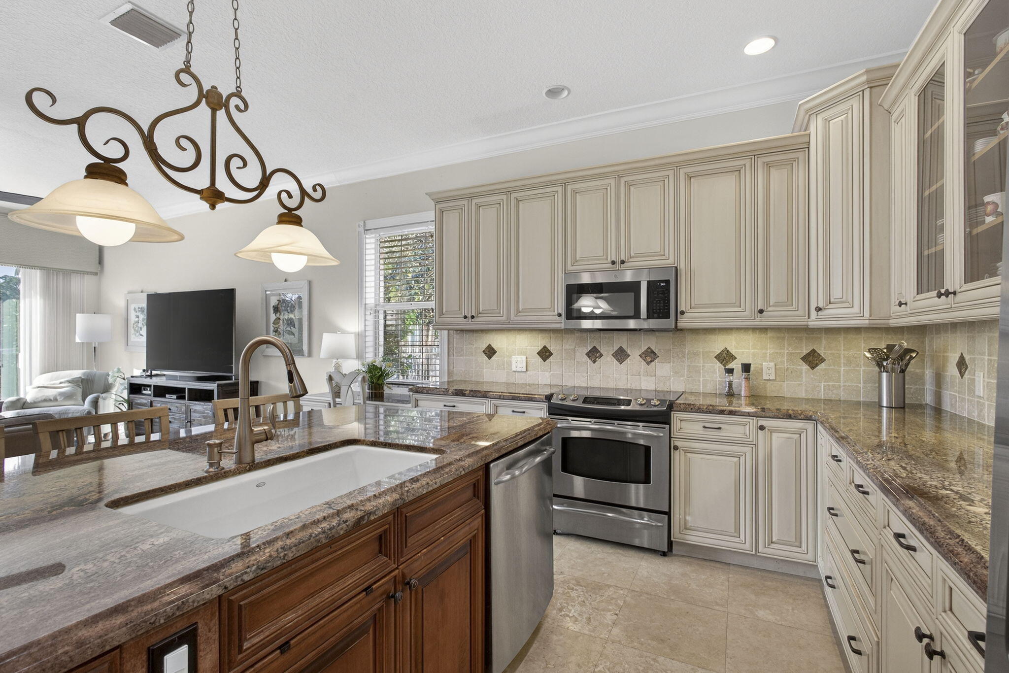 3260 Wymberly Jupiter, FL 33458