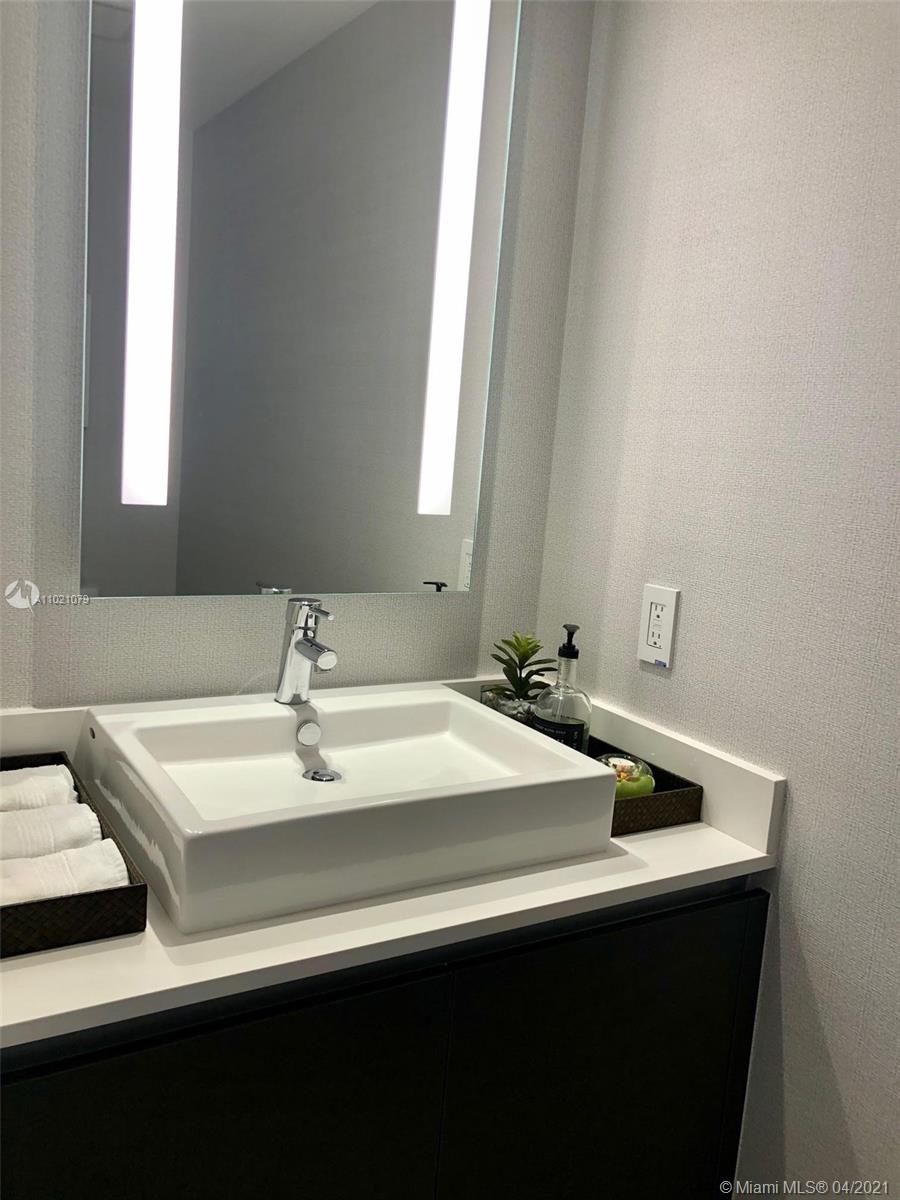 1451 Brickell Ave #2203 Miami, FL 33131