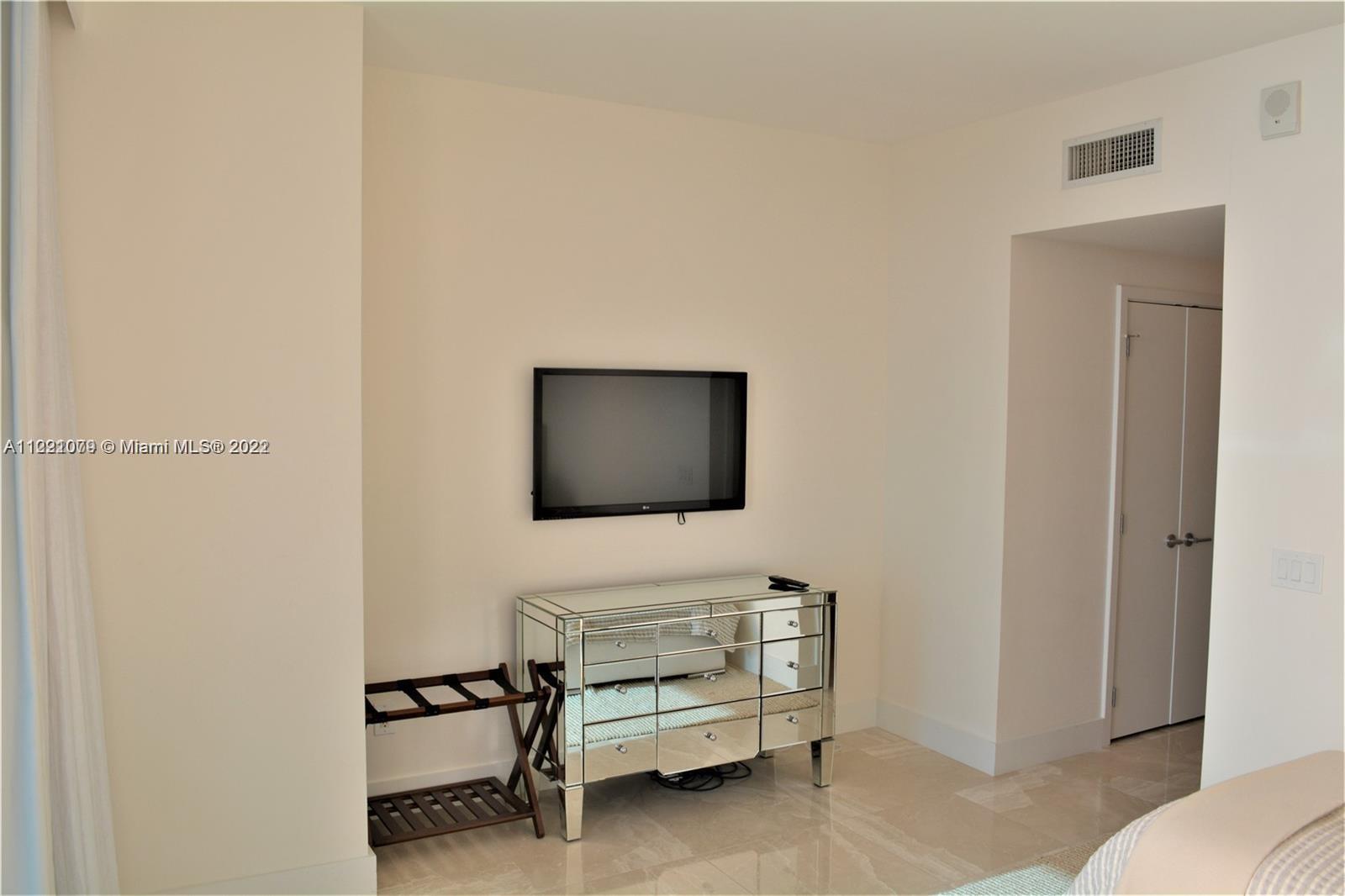6899 Collins Ave #701,Miami Beach, FL 33141