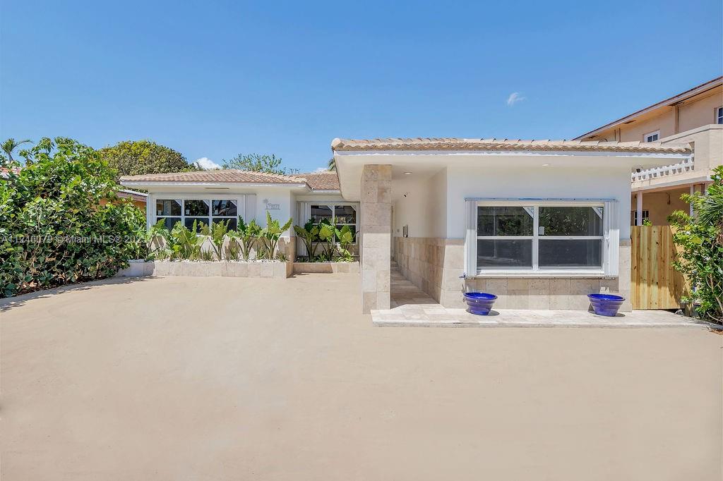 9272 Harding Ave, Surfside MLS A11246079 For Sale