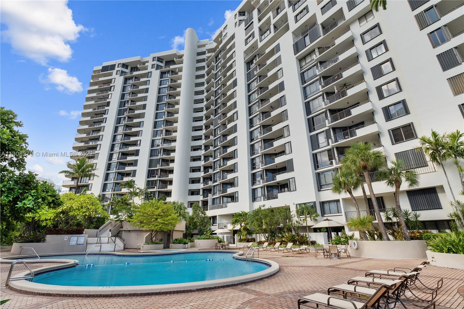 image Brickell Key One15