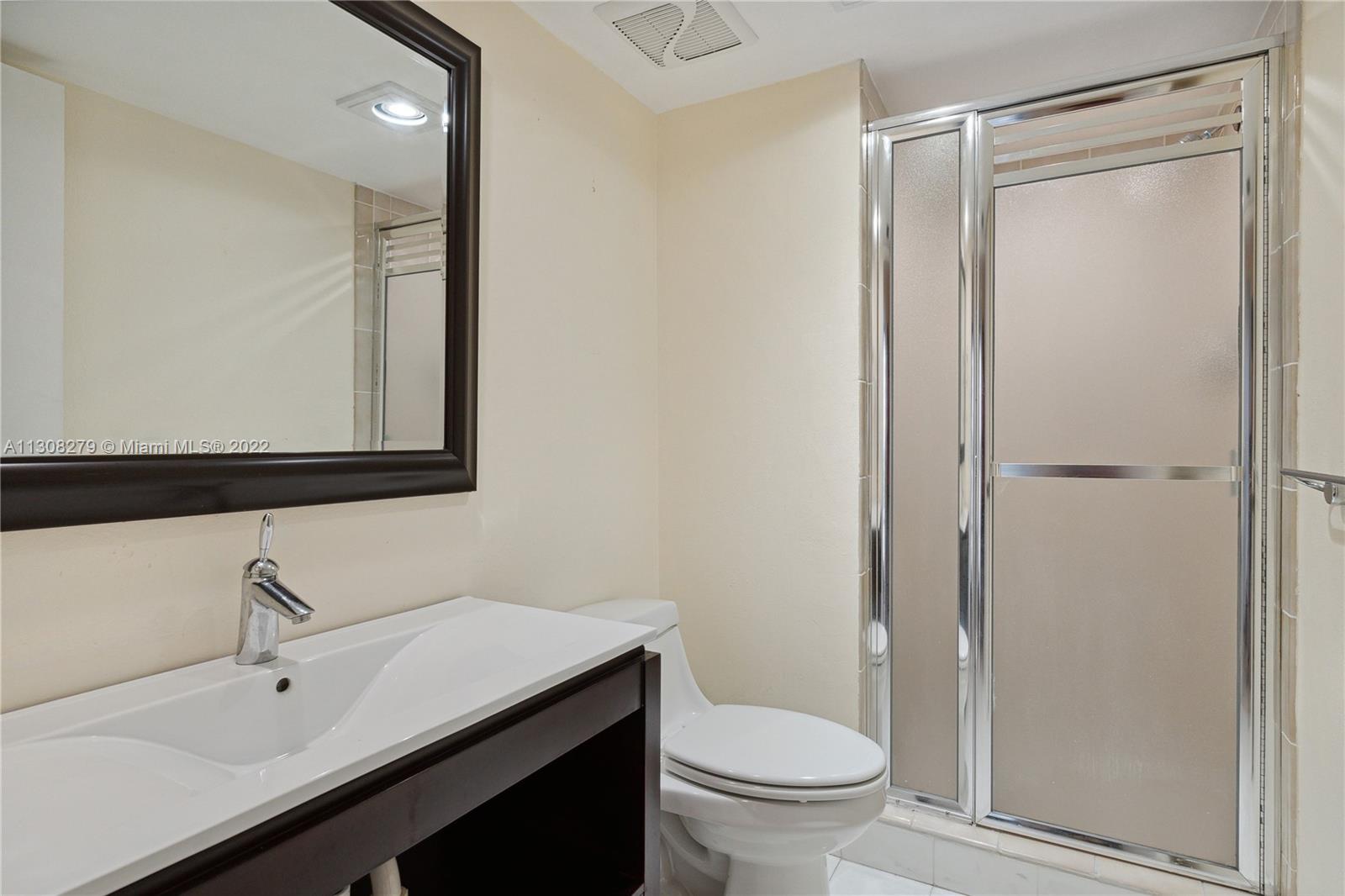 image Brickell Key One7