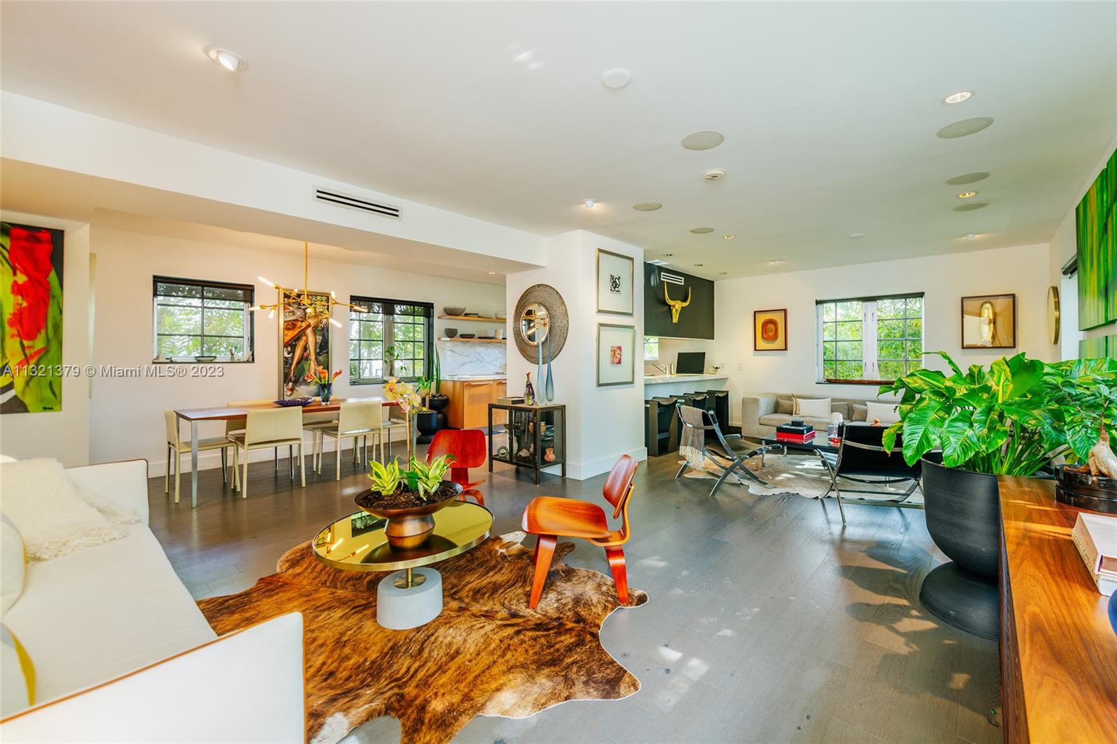 1526 Michigan Ave #3