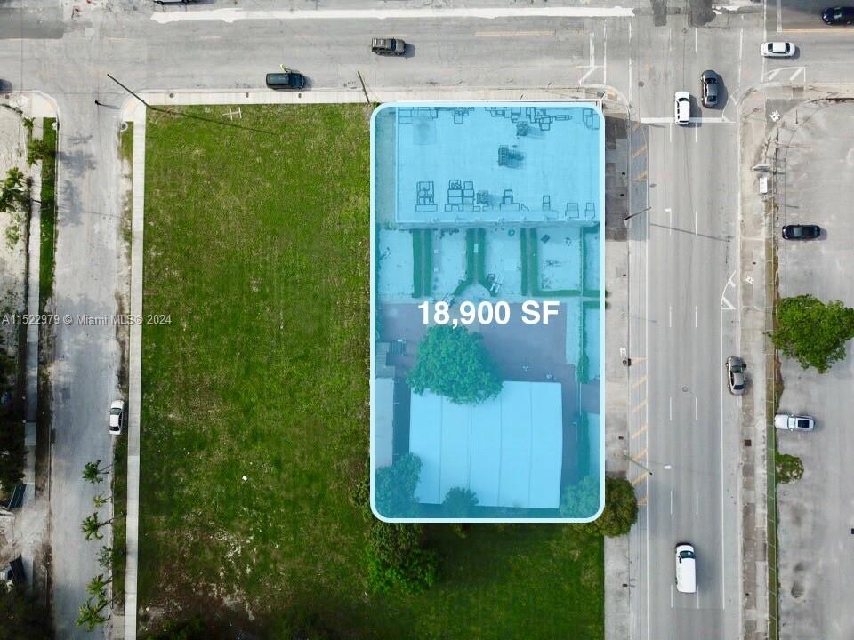 1542 NE 1st Ave Miami, FL 33132 1542 NE 1st Ave Miami, FL 33132