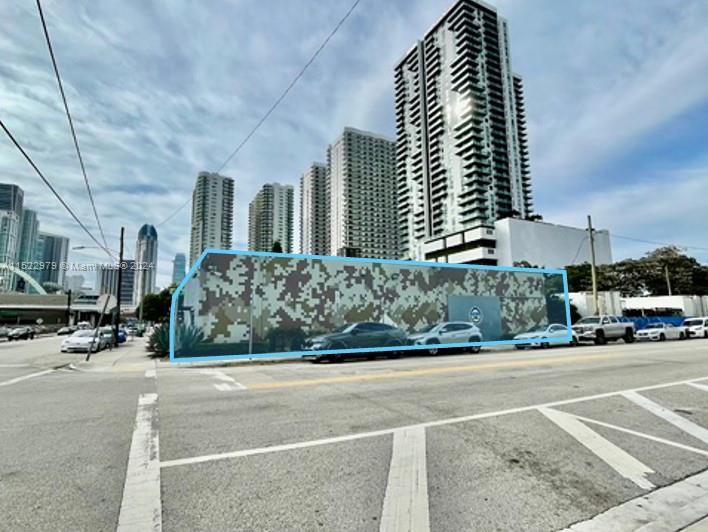 1542 NE 1st Ave Miami, FL 33132 1542 NE 1st Ave Miami, FL 33132