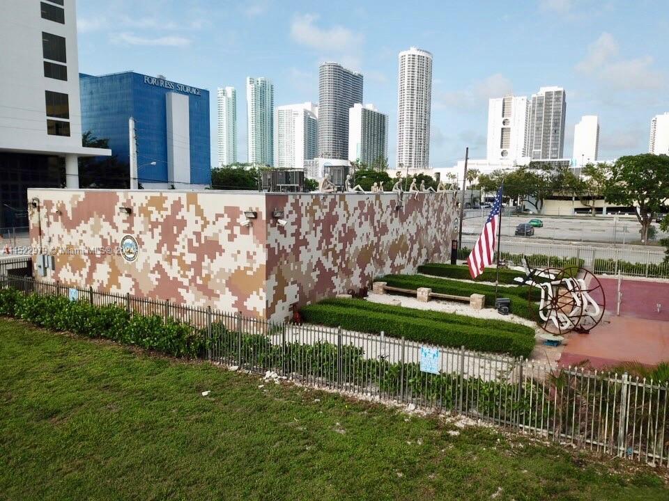 1542 NE 1st Ave Miami, FL 33132 1542 NE 1st Ave Miami, FL 33132