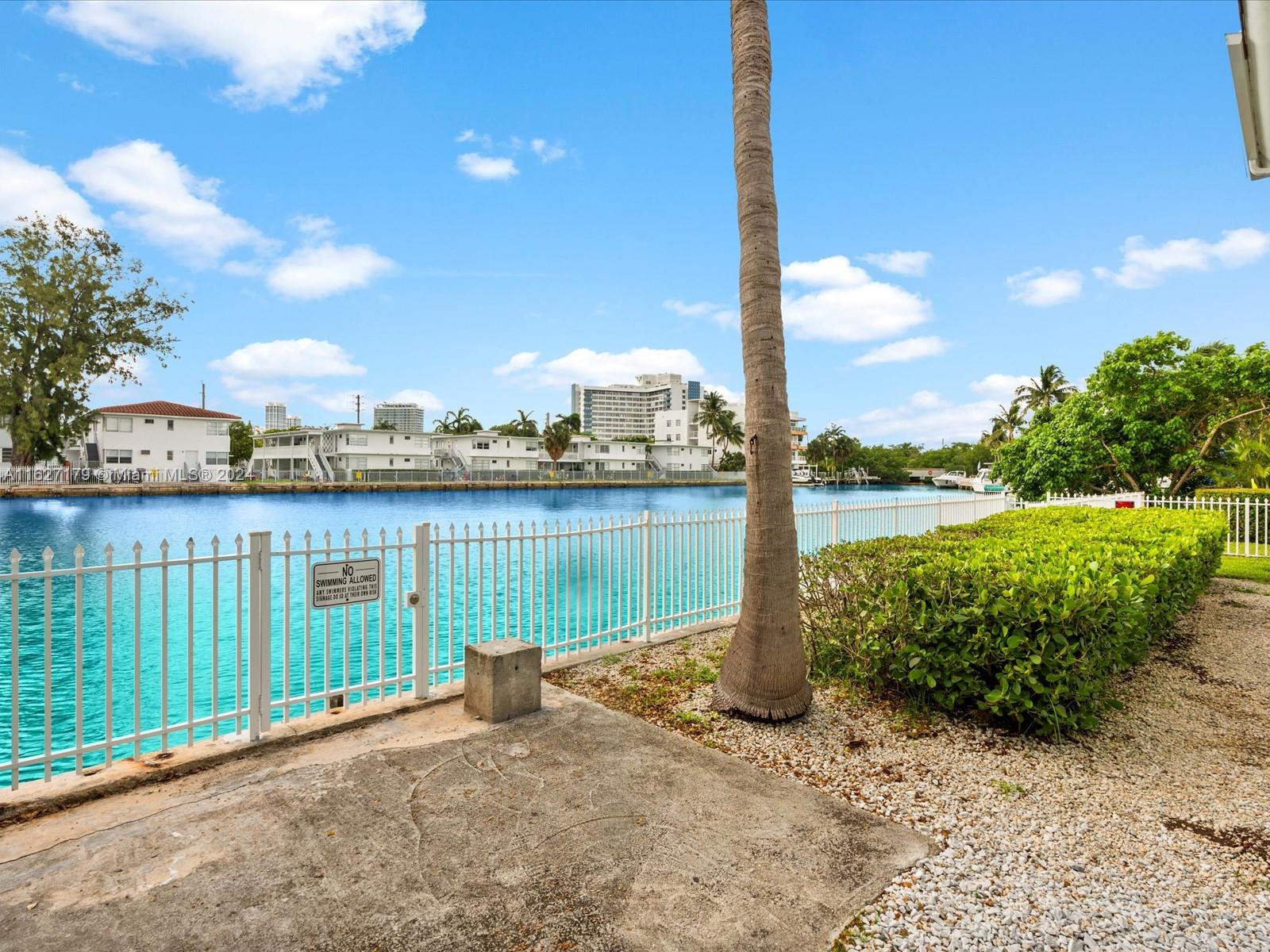 7805 & 7815 Crespi Blvd Miami Beach, FL 33141